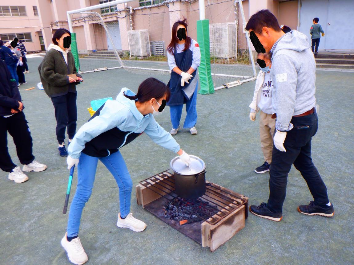 カレー作りの様子