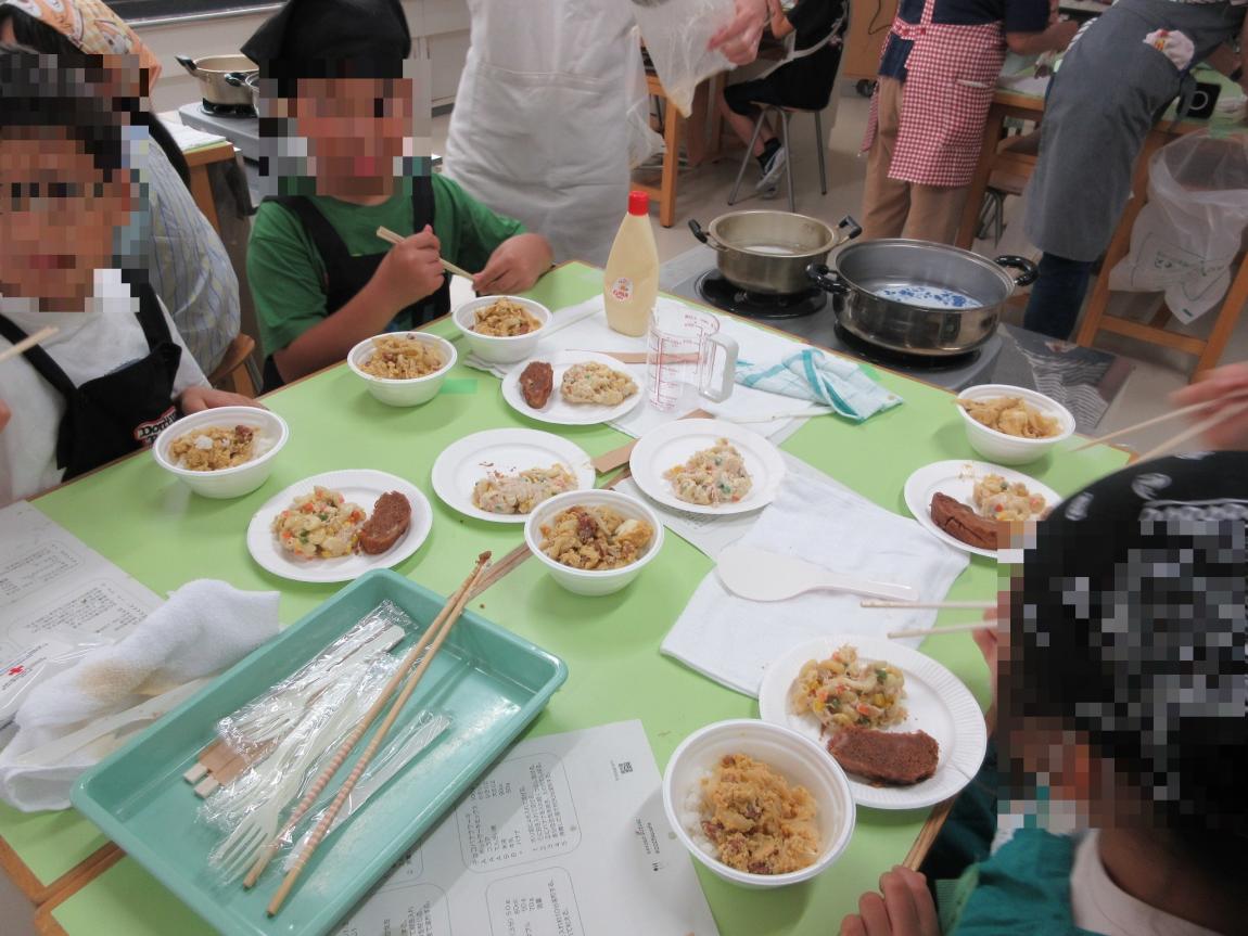 実食の様子