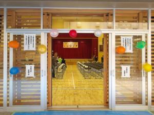 出演団体用通路