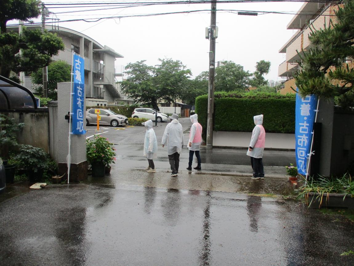 天理教玉瀬分教会駐車場の様子