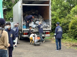 スポーツプラザ回収の様子