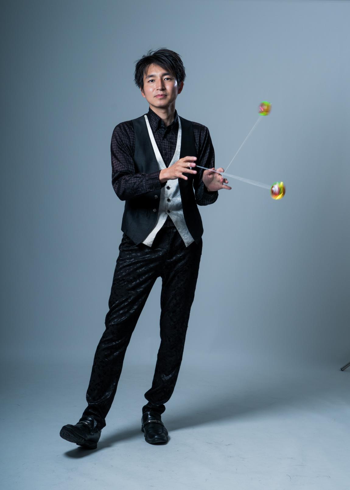 ヒラク氏