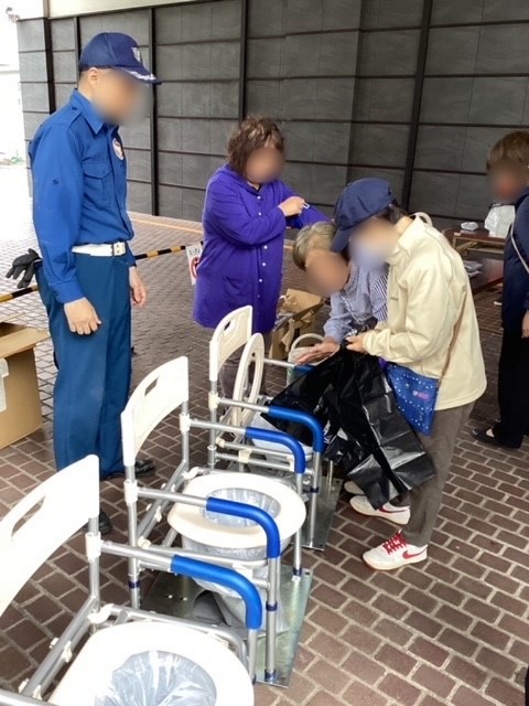 地震が起きた時のトイレについて学ぶ