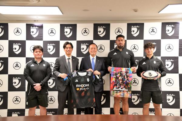 記念撮影の様子