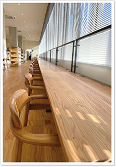 梅丘図書館2階の写真