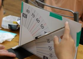 バイオミメティクス講座の実験の様子