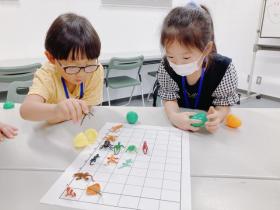 コロコロ転がして発見！タマゴのひみつの講座の様子