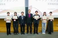 修了証授与式写真2