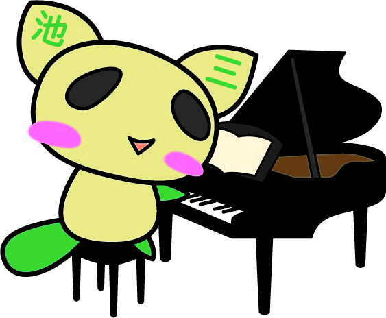 ピアノを弾くみぃけ