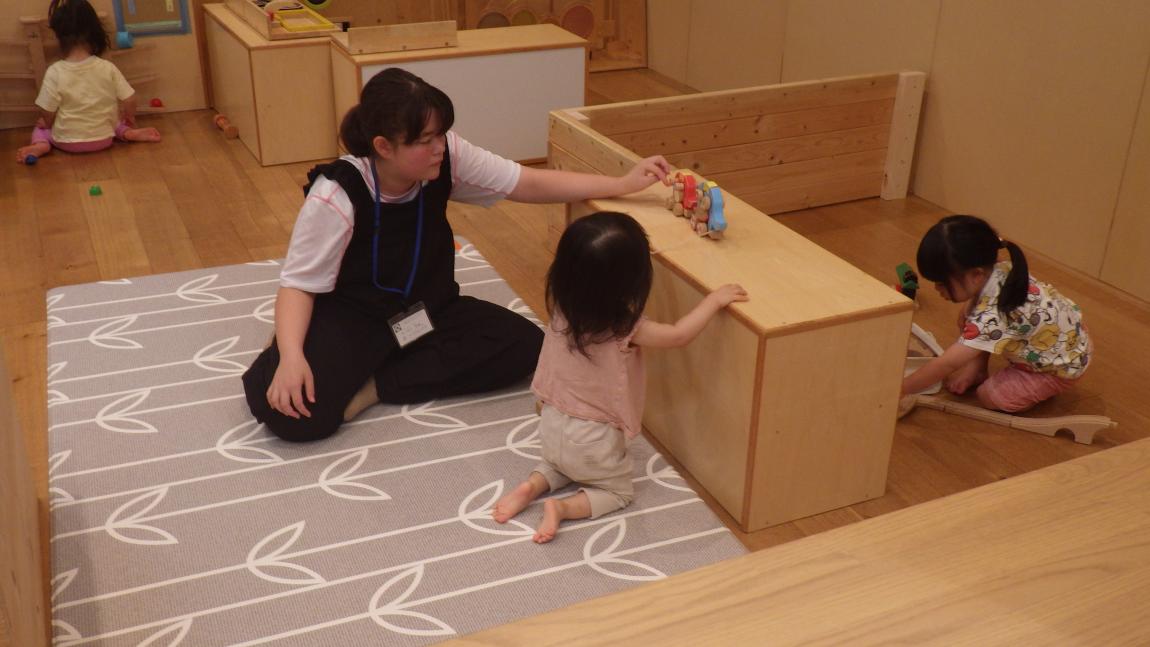 かたるぱ保育園講座3「積み木遊びをしている様子」