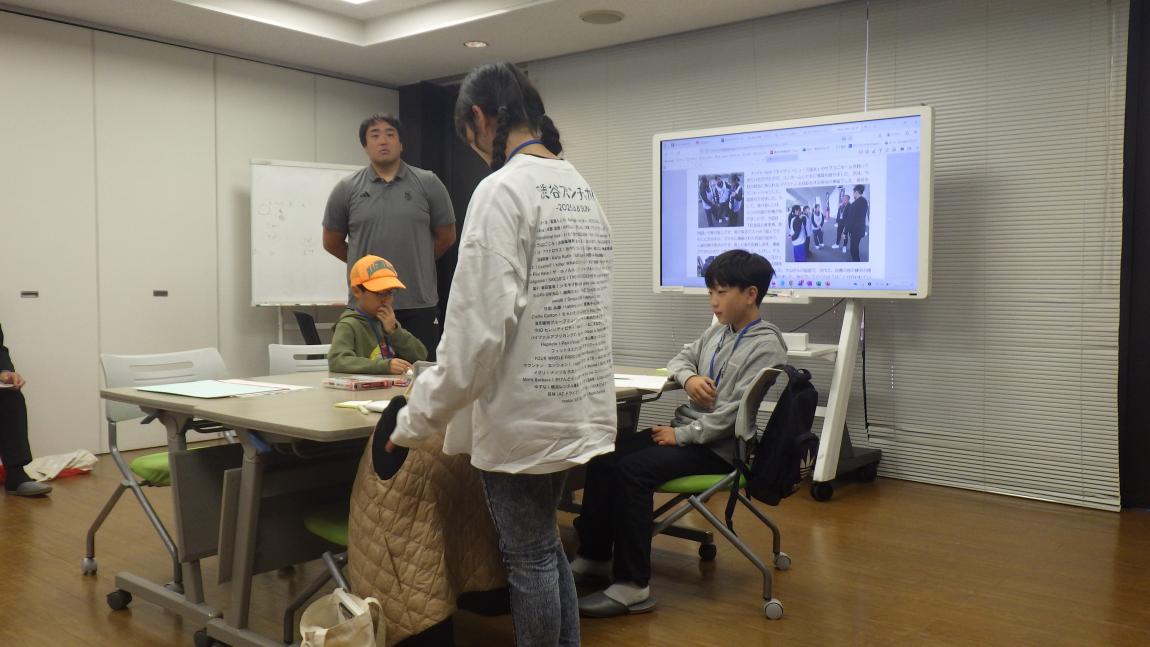 ブラックラムズ東京講座3「試合会場を盛り上げるアイデアをみんなで共有している様子」