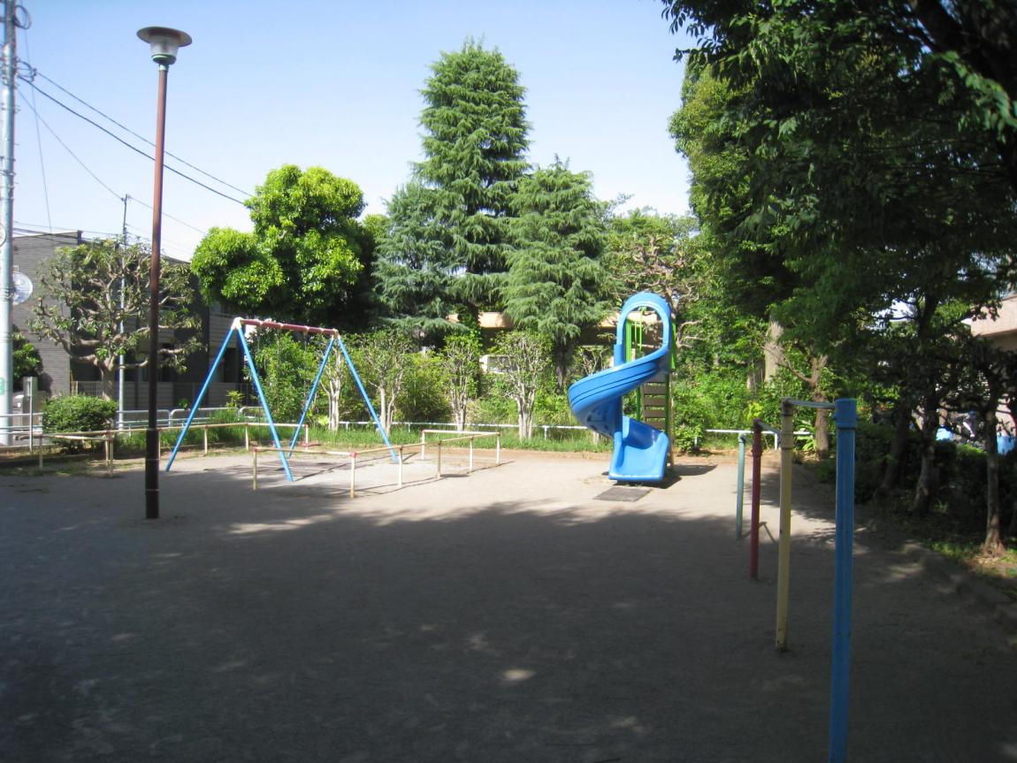 八幡山三丁目公園２