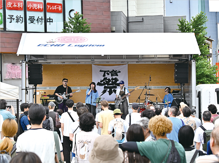 下北沢音楽祭の様子の写真