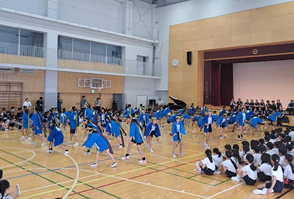新城山小学校