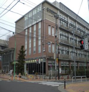 砧区民会館外観