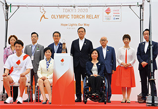 東京2020オリンピック聖火リレー聖火お披露目式